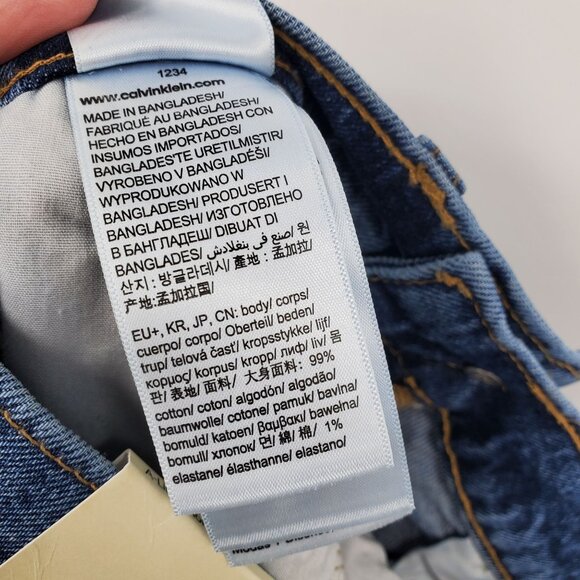 NWT Calvin Klein Jeans A Line High Rise 5.5" Inseam Denim Jean Shorts Size 28 - Picture 8 of 10